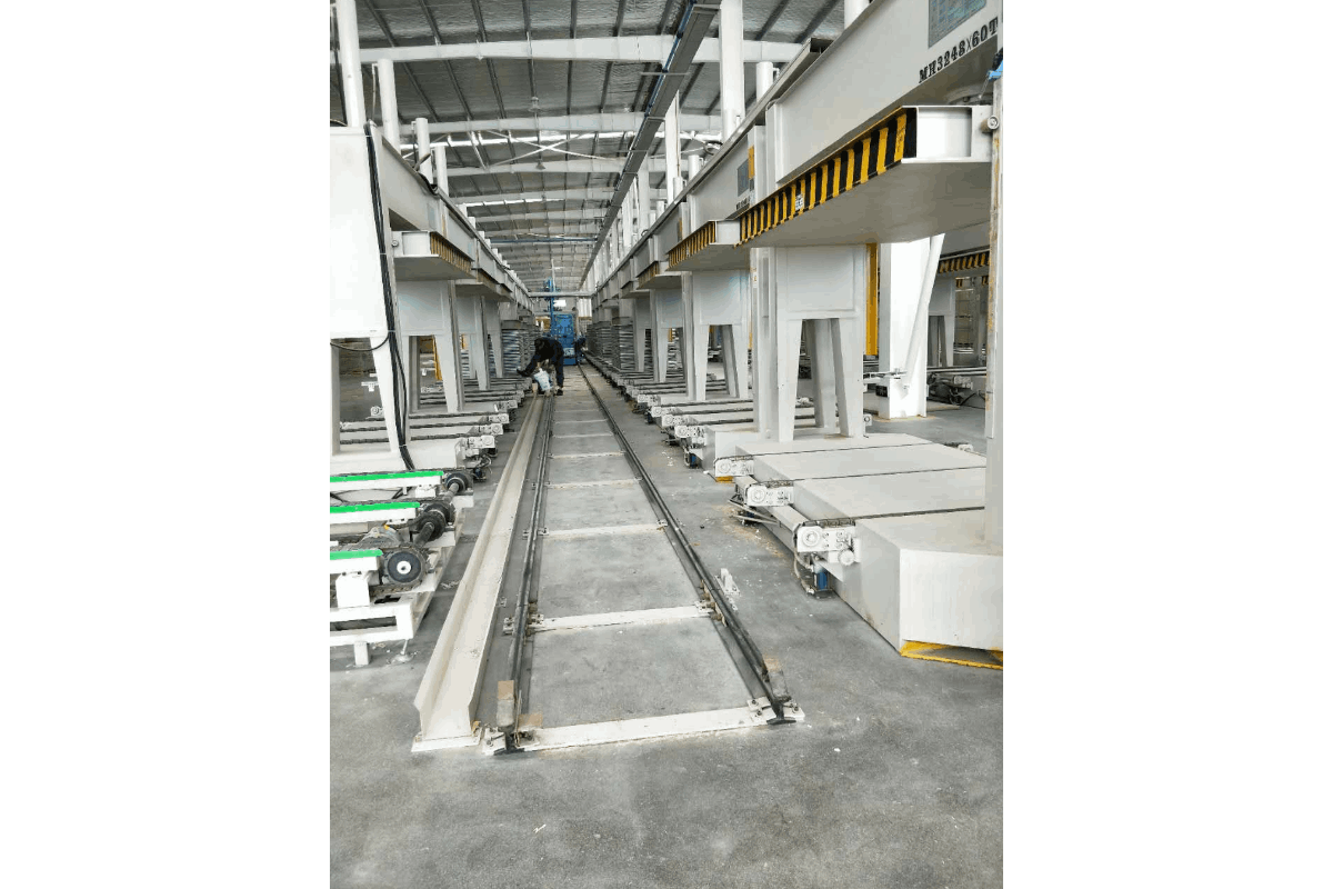 Decorative board cold press/hot press composite production line